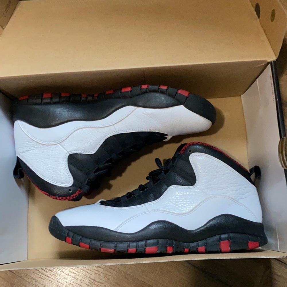 2011 Air Jordan Retro 10 Chicago - Picture 8 of 10